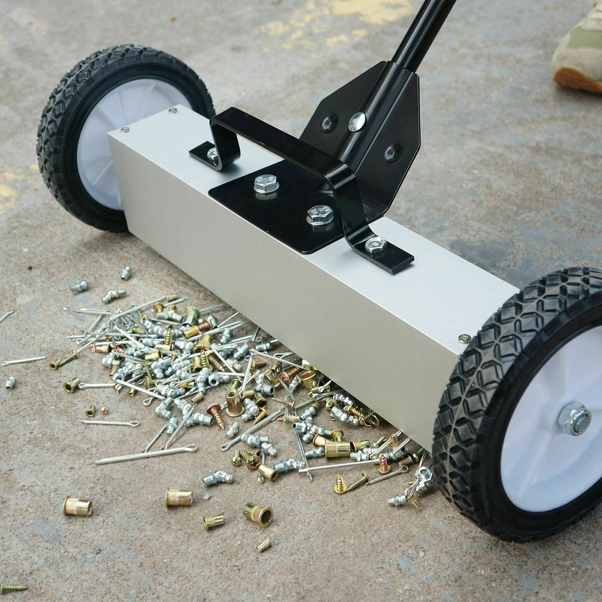 Magnetic Floor Sweeper Heavy Duty Magnet Broom Rolling Pick up