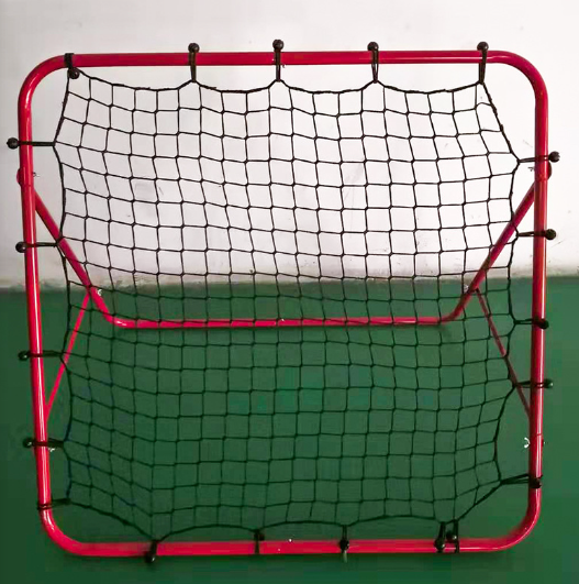 Salelink 100x100cm Adjustable Football Kickback Rebounder