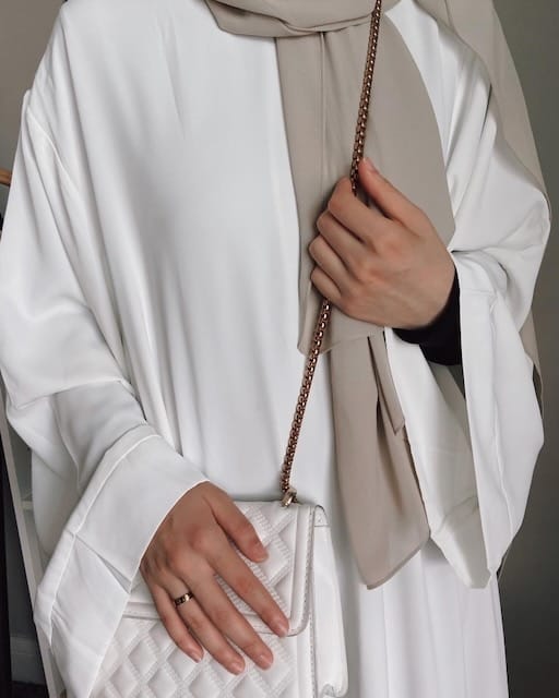 Khatijah Abaya - White