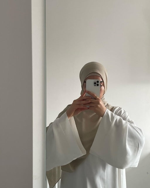 Khatijah Abaya - White